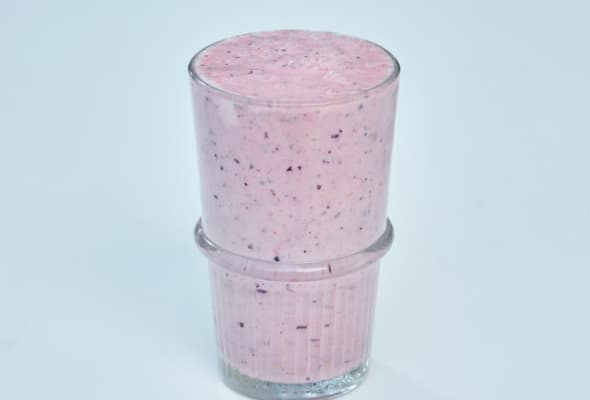 VERY BERRY SMOOTHIE